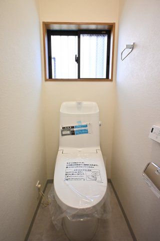 茅ヶ崎市萩園　戸建のトイレ