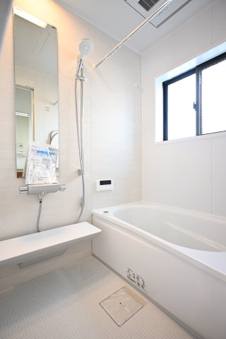 茅ヶ崎市萩園　戸建の浴室