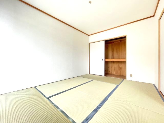 第二奥村ハイツの和室|和室がひろがる居住スペース