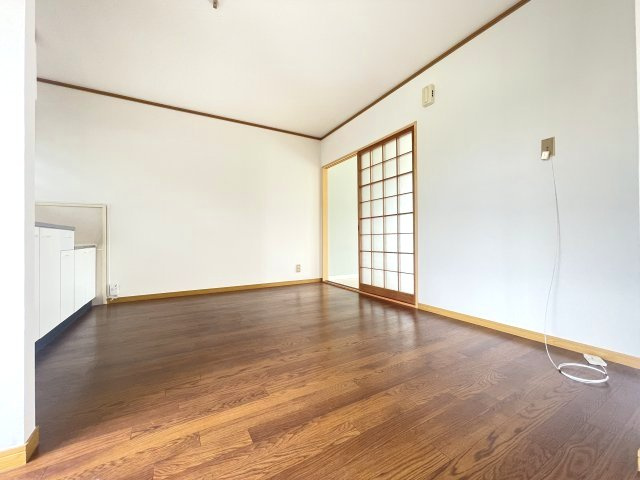 第二奥村ハイツの居間・リビング|ゆったり過ごせるリビングです