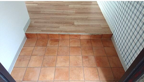 マンションオックスの玄関