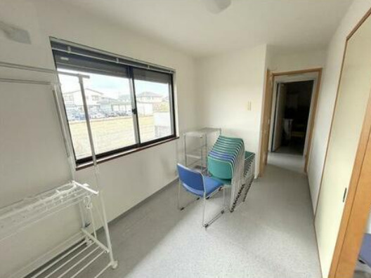 東郷町春木追分診療所のロビー