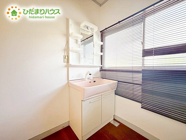 【独立洗面台】 | 水戸市元吉田町　中古戸建 | シンプルで使い勝手の良い独立洗面台！