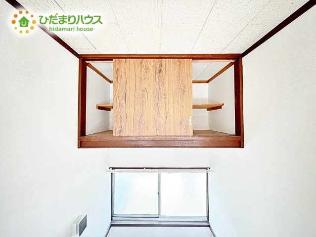【収納】 | 水戸市元吉田町　中古戸建 | 階段上にも収納がついており、ちょっとした物を片付けるのに便利です！