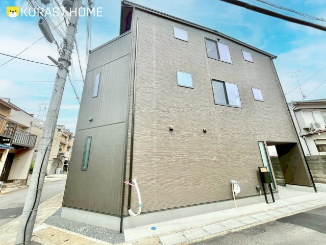 京都市右京区西京極堤下町　新築戸建の外観