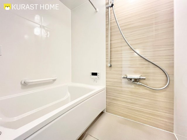 京都市右京区西京極堤下町　新築戸建の浴室