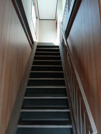 知立谷田倉庫付貸事務所の内装