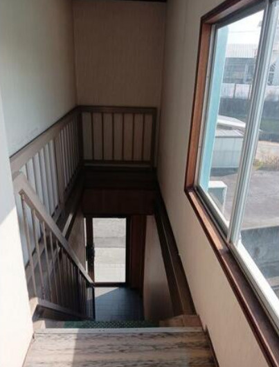 知立谷田倉庫付貸事務所の内装