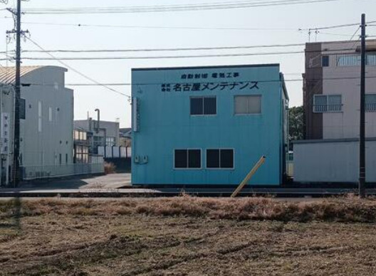 知立谷田倉庫付貸事務所の外観