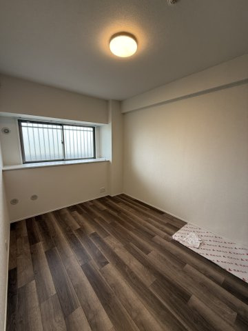 【洋室】ウインヒルズジェームス山 