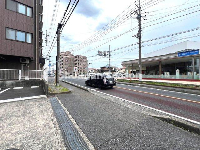 【周辺】 | 毎日の通勤・通学時間を短縮できる小田急線「相武台前」駅徒歩10分◎
コンビニ（徒歩１分）お買物にも困りません♪