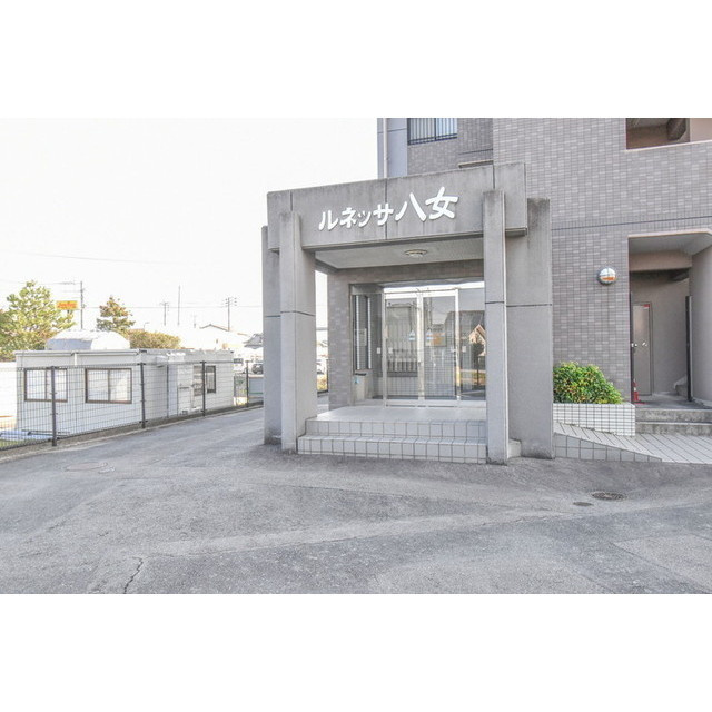 ルネッサ八女【10.000円キャッシュバック対象物件】の駐車場