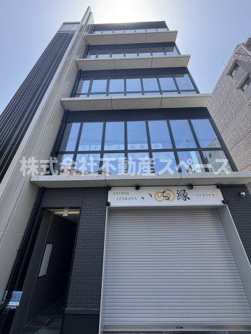 大阪市東淀川区淡路４丁目の店舗一部の外観