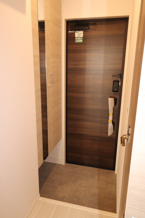 アルファコートの玄関