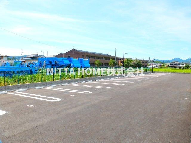 Ｃａｓａ美輪Ⅰの駐車場|広く止めやすい駐車場です＊