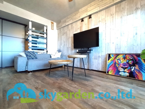 グランシティ湘南海岸マリナージュスクエアの居間・リビング