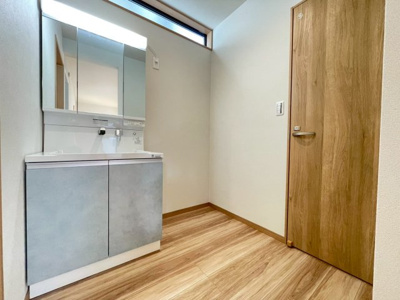 【独立洗面台】