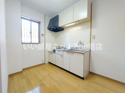 【キッチン】 | グランシャリオ南斎院