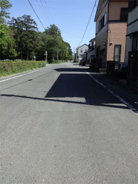 売地　豊川市開運通一丁目58番の前面道路含む現地写真|前面道路