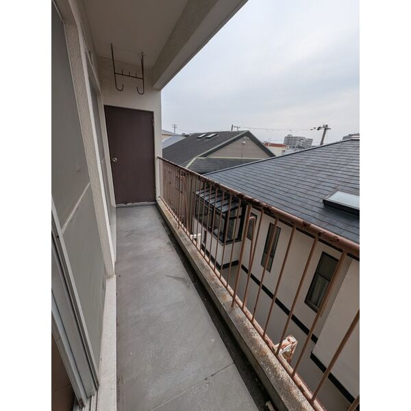 Enzzo Kuriyamaのバルコニー