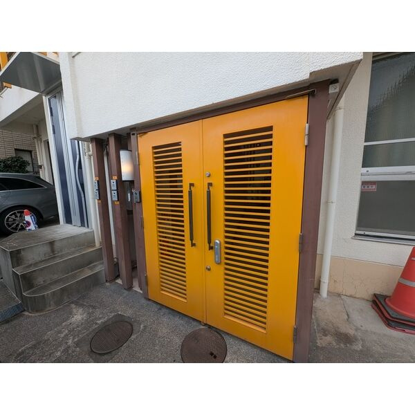 Enzzo Kuriyamaのエントランス