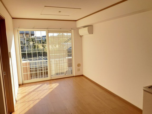 ゆったり過ごせる居間です