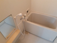 日々の疲れを癒すお風呂付です