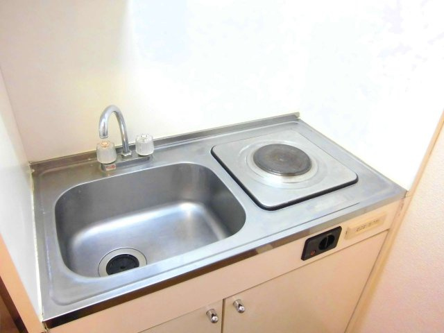 コンパクトなキッチンで掃除もラクラク