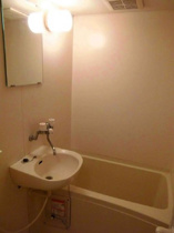 日々の疲れを癒すお風呂付です