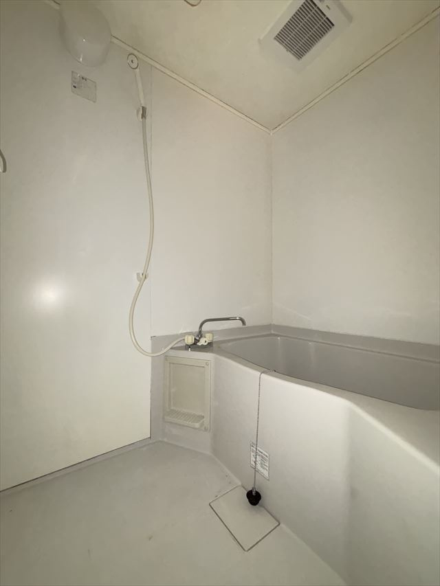 落ち着いた空間のお風呂です