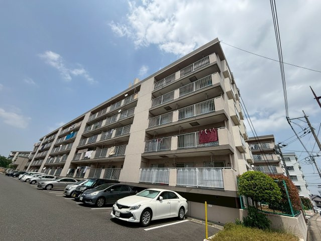 エメラルドタウン本城J棟の画像