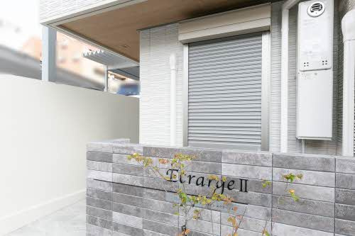 シャーメゾン　エクラージュ　２のエントランス