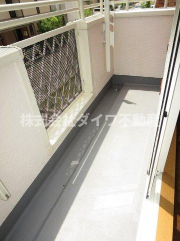 Rocky Moon Hills　B棟のバルコニー