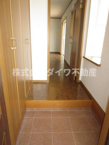 Rocky Moon Hills　B棟の玄関