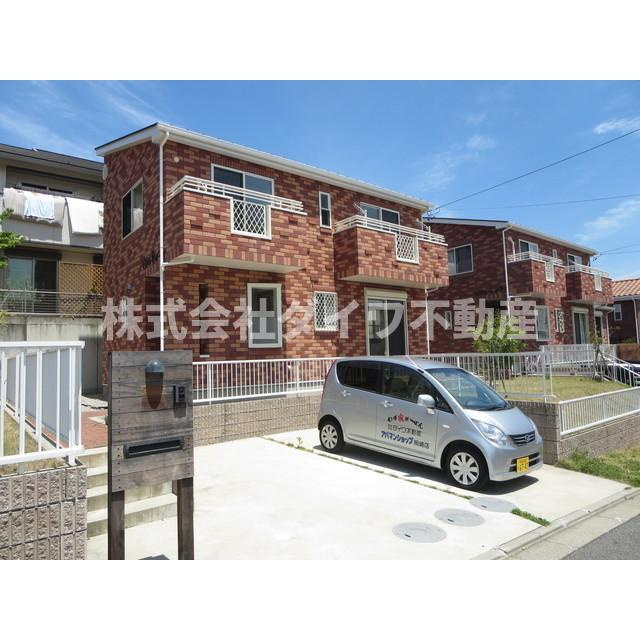 Rocky Moon Hills　B棟の外観