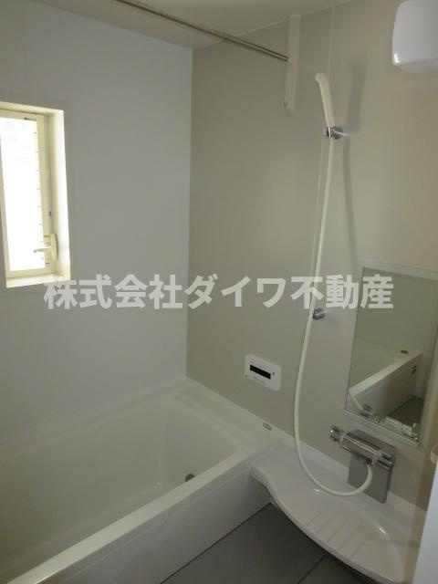 Rocky Moon Hills　B棟の浴室