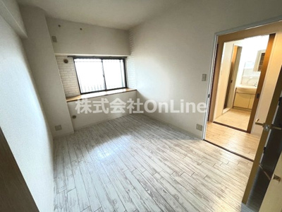 【洋室】 | サンコーポラス小阪