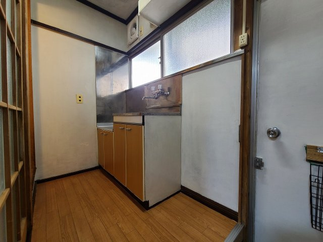 apartment 上高田５丁目