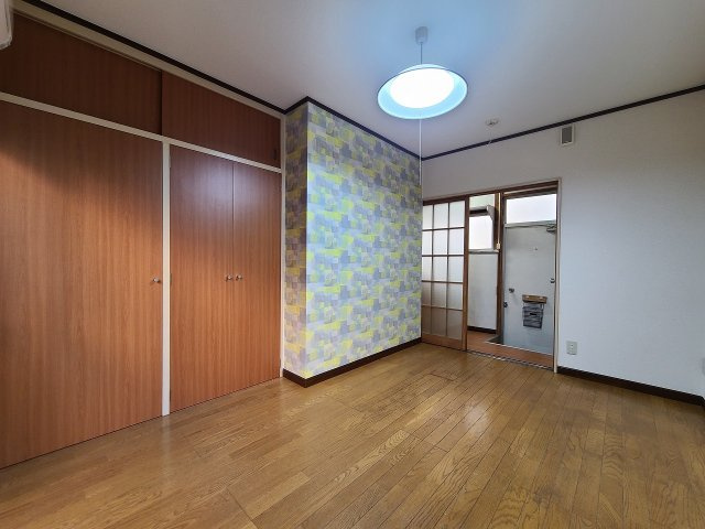 apartment 上高田５丁目