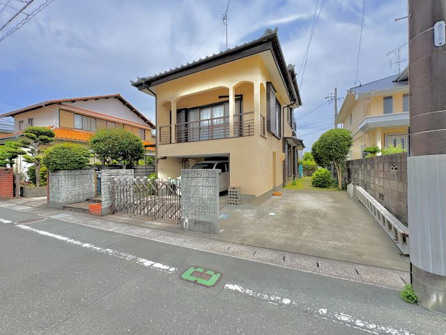 売中古戸建　中央区城北２丁目の前面道路含む現地写真