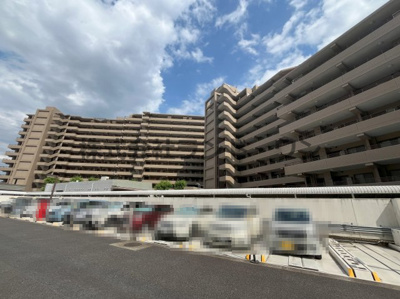 【外観】 | コスモシティ新所沢けやき台 | 13階建て10階部分の南向きで陽当たり・眺望良好です◎