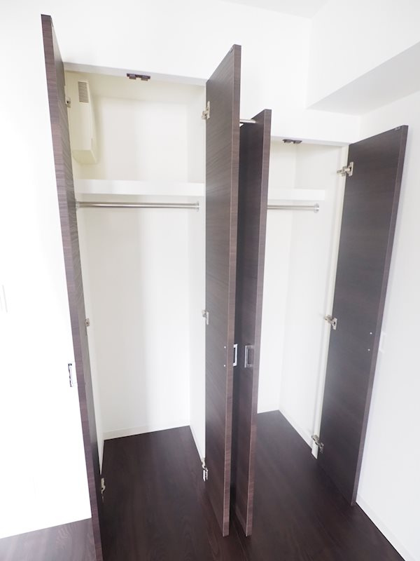 レジディア文京本郷Ⅲの収納|※写真は同タイプの別室になります