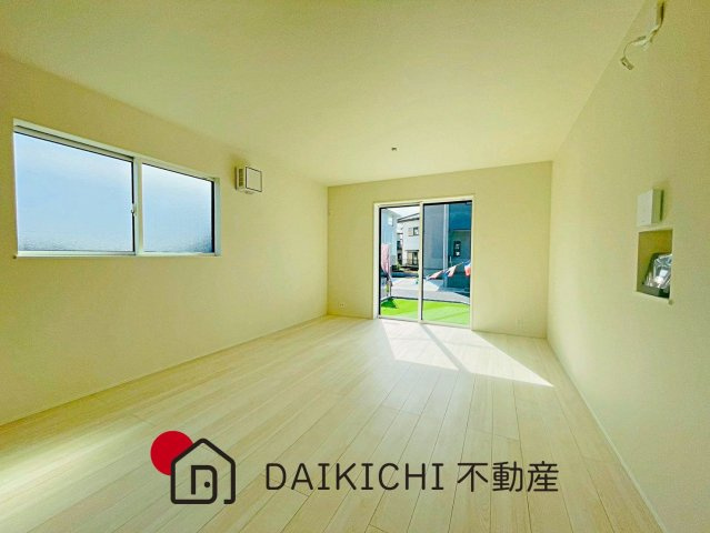 【居間・リビング】 | 東松山市石橋23-2期　LIGNAGE　新築戸建　全4棟　2号棟