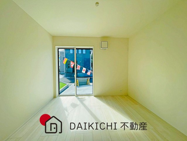 【洋室】 | 東松山市石橋23-2期　LIGNAGE　新築戸建　全4棟　2号棟