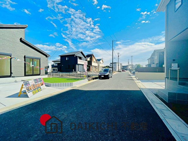 【前面道路含む現地写真】 | 東松山市石橋23-2期　LIGNAGE　新築戸建　全4棟　2号棟