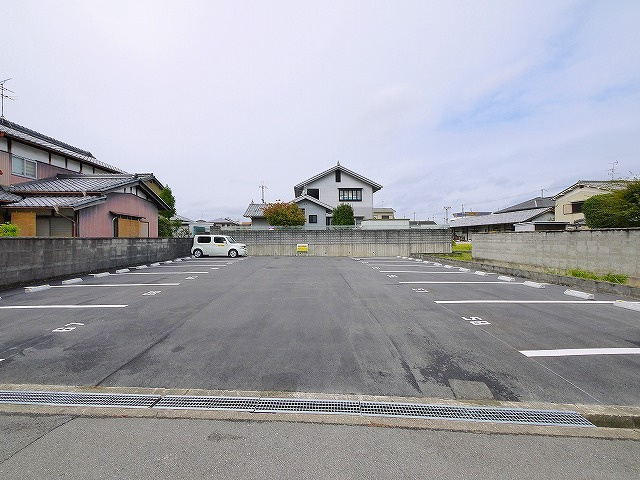 水原モータープール　東の駐車場