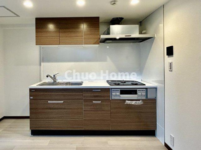 【キッチン】 | 白鳥ハウス | ワイドで収納豊富なシステムキッチン・