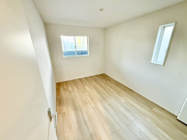 明石市北王子町の洋室|6帖の広々としたお部屋です♪