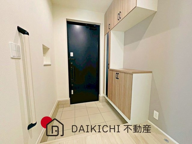 【玄関】 | 東松山市石橋23-2期　LIGNAGE　新築戸建　全4棟　3号棟