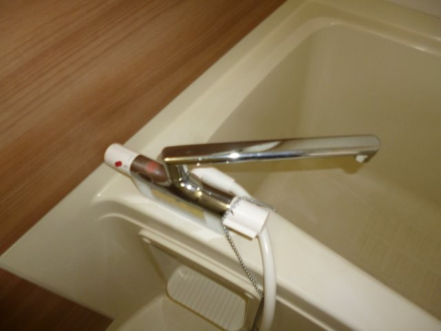 フリージア倉敷の浴室|サーモスタッド付き水栓